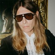 Винтаж, нейлон и культурный анализ – всё в одной оправе